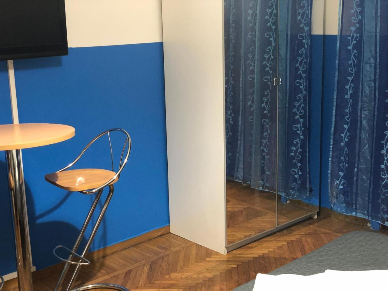 Отель Mangia E Dormi Roma Экстерьер фото